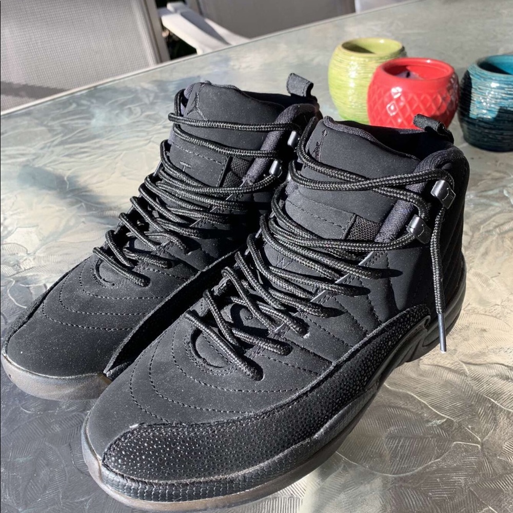Size 6.5 Jordan OvO’s 12